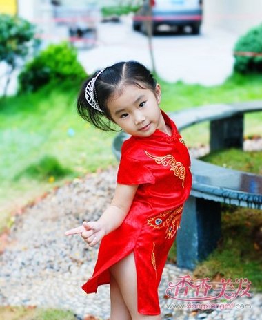 11��СŮ���Ӷ�ͷ����ôŪ�ÿ� СŮ����ͷ������ô���ÿ�