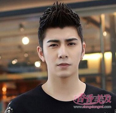 子弹头该配什么样的衣服 适合子弹头的衣服