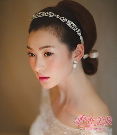 ���Ƚϴ��Ů���ʺ�ʲô���﷢�� ���ͽϴ�����﷢��