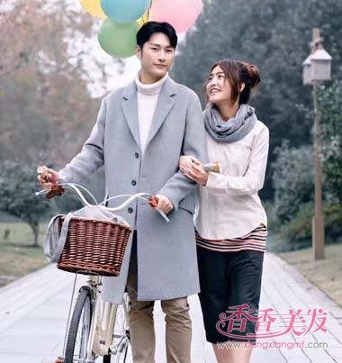 ����ѩ��д����ͷ�Ķ������� ż���СŮ�������ͷ