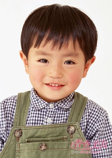 �п�еĶ�ͯ�к��ӷ������ �����е��к�������Խ��Խ˧����