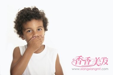 �п�еĶ�ͯ�к��ӷ������ �����е��к�������Խ��Խ˧����