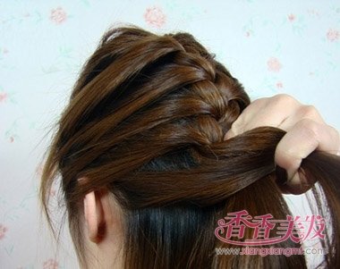 ��������ӵļ򵥷��� �򵥵Ŀɰ�Ů����ͷ�͵�����