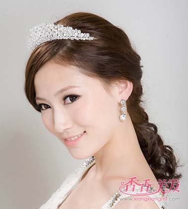 �����Ů���ʺ���ʲô��������ͷ ��������������ͷ