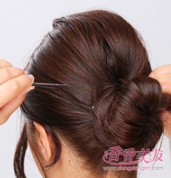 ְҵŮװͷ����ô�� ְҵŮ����ͷ���ķ���