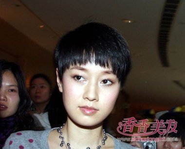 ����Ů���ʺϵĶ̷�ͷ�� ��½Բ���̷�Ů����