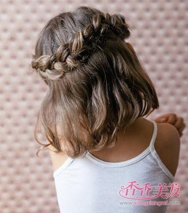 �������ͯʱ�еķ��� Ů��ͯ�෢��ͼƬ