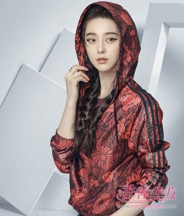 ������Ϊ���̬ �������������ݺ�ɫ�ܾ���