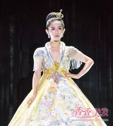 л���Լ���������ͷ ��Ů�Ƿ����ر��ķ���