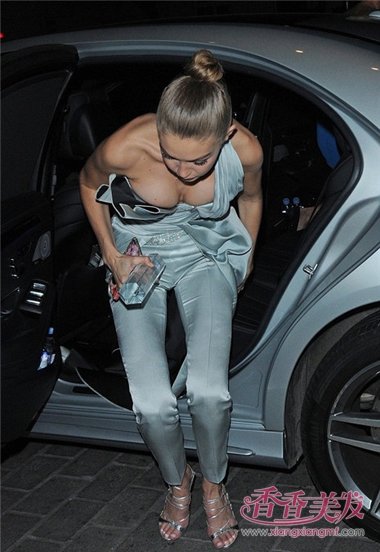 2016Ӣ��ʱ�д󽱰佱�� Ů�Ƿ��Ͷ���˭����