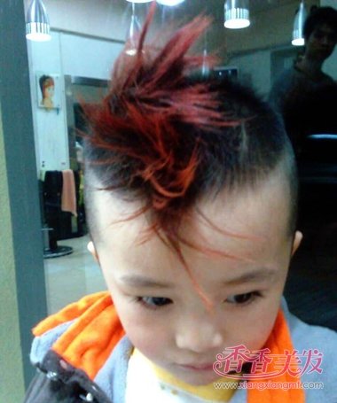 Сѧ������Ⱦ��ͼƬ Ⱦ������˧������Ƭ