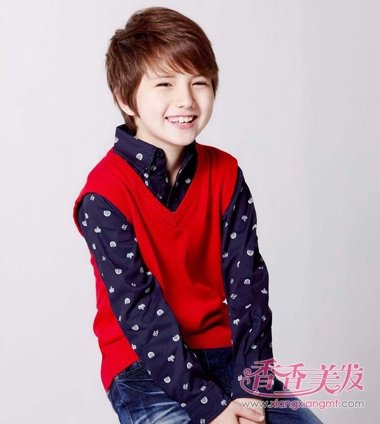 Сѧ������Ⱦ��ͼƬ Ⱦ������˧������Ƭ