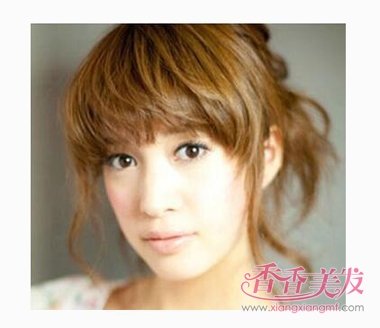 �̷������Ů���ʺϰ�ʲô����ͷ�� �������Ӧ��ΰ�ͷ���̳�