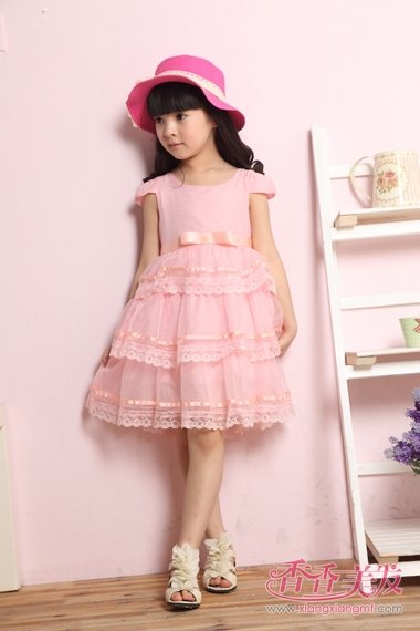 ����СŮ���ӵ�ͷ����ô�� ������Ů������ͷ��