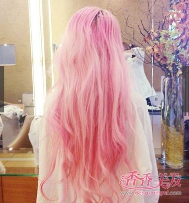 �Ϻ�ɫͷ����ô�����·� �Ϻ�ɫ��������δ����ȫ