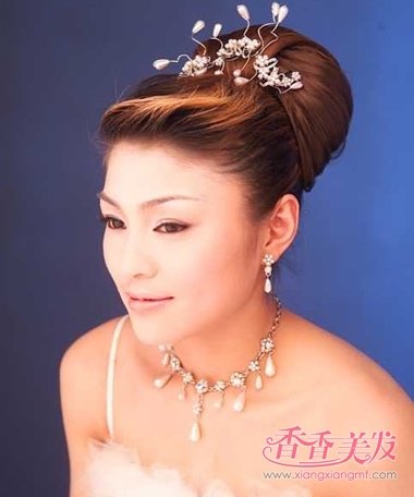 ����Ů����ɴ���� �����ʺ�ʲô������ͷ