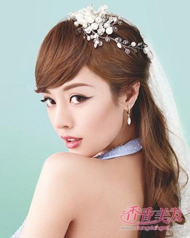 ����Ů����ɴ���� �����ʺ�ʲô������ͷ