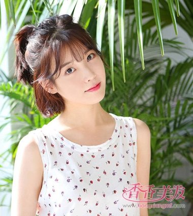 �������صĶ̷���Ե IU��̨��̷��ȱ���