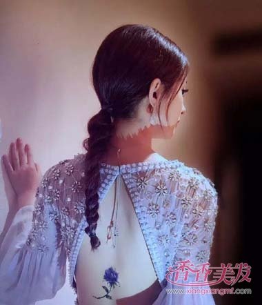 ��һ��Ů��������ʱ���� ����ӱ��ɴ������ͺܶ���