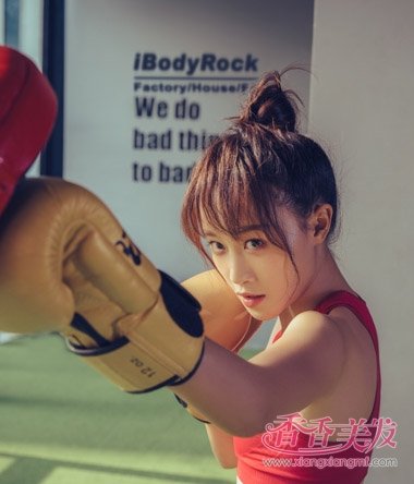 ��ӯӨ�ܿ���д�淢�� ��Ů�����·��ͱ�ѧ����