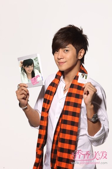 ��־��̾���ΪŮ�ѵ�ģ�� ˧����ɫ��������