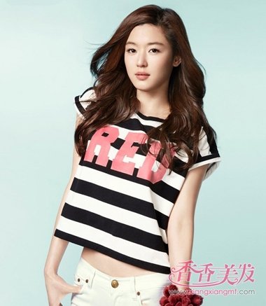 �������㡱ȫ���ͱ����ɡ������� Բ����ȫ���Ͳ��շ�����Ů��