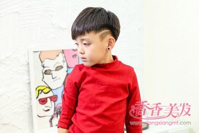 С����ƽͷ����ͼƬ 4�꺢�ӵķ���