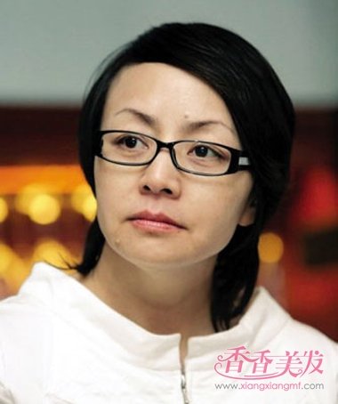 �����ж�Ů��12���ؾ������17���ִ��ؼҡ� �ε���������Ůʿ�������