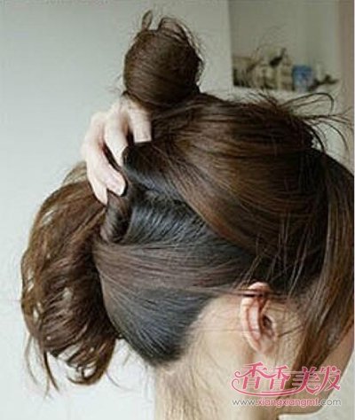 �ļ�Ů���򵥵���ͷ������ ���������򵥵���ͷ��