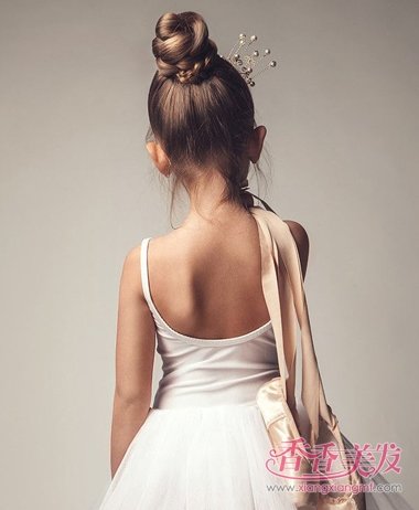 ����������ô������ͷ Ů����������ͷ���ͷ����Ͻ���ѧѧ���µ�