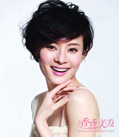 ��ʥ�����Գ�������ʱ�� �̵�Ů���ǲ��ԳƵķ���ͼƬ