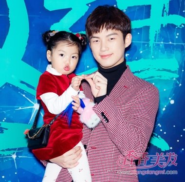 �������٤��������������������ܻ��� ���Ȱ����ٿɰ�Բ��Ůͯ����