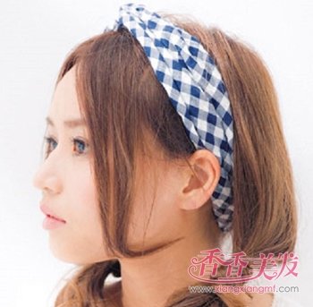 �����ഺͷ������һչ�ഺ���� У԰Ů���ഺ�ɰ���β��������������