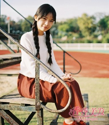 �򵥵��＾�෢���� �＾Ů���෢С����