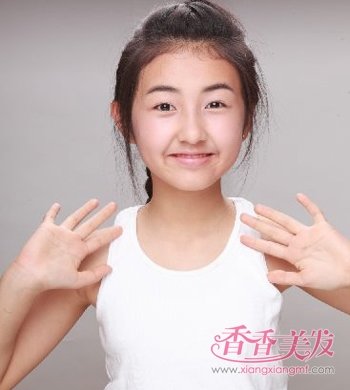 Сѧ�����ķ��� 14��СѧŮ������