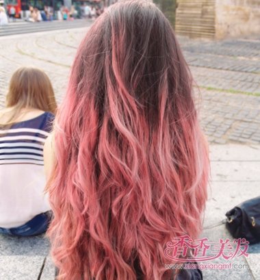 ���������еķ�����ɫ ���ʺ�����ķ������������µ��ļ�Ů��