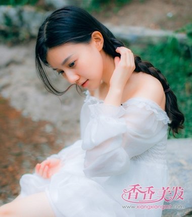 �д�У��������ҵ���ͷ ѧ��Ů���������������𳤷�����