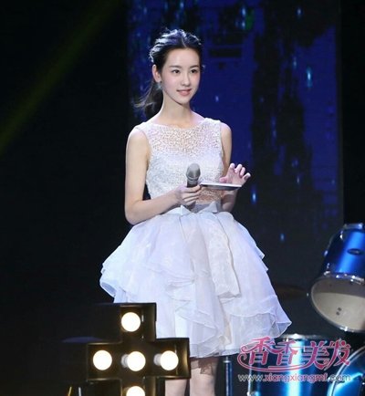 ��������ս���¶���У�������ഺ�л��� �¶�����Щ�ʺ�ѧ������Ů����