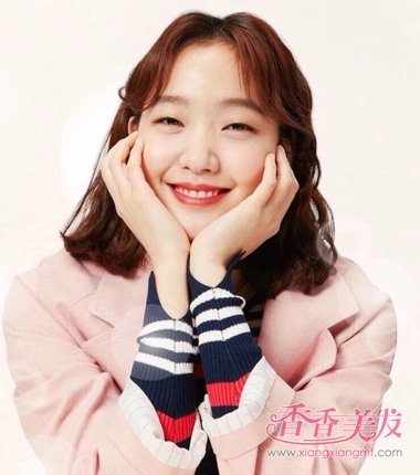 �����֡�Խ��Խ���ġ�С��Ů�񡱽�����������ɼ�