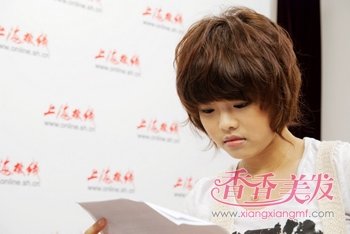 24���ĪС�����Խ��Խ���� ϸ����ɯɯ�����յķ���ͼƬ