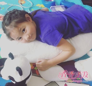 ��������С��������߸�ЬŮ������ʮ�� ���Ȱ����ͯʱ�з���