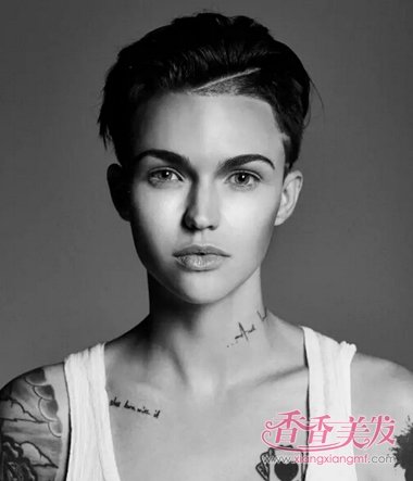 ˧���ĳ��̷��� Ů�����̷�˧������