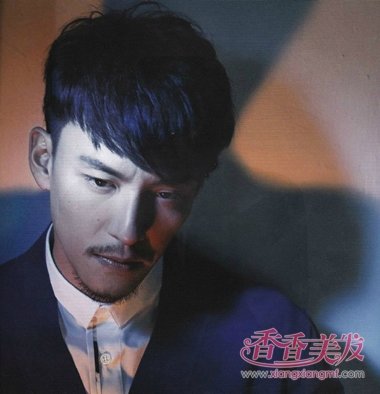 ��Ӱ������������Χ���ֵ�Ӱ�� ������������·���������