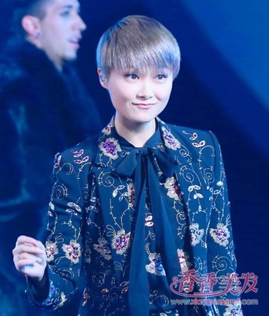 ����������͡�������Ȼ�� �����硱�紺���Զ̷���չ����˧��