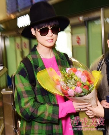 ����������͡�������Ȼ�� �����硱�紺���Զ̷���չ����˧��