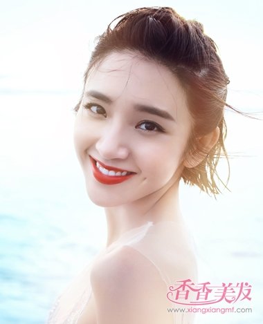 ����������̷���ǰ������ ��������Ů�����������̷�������������