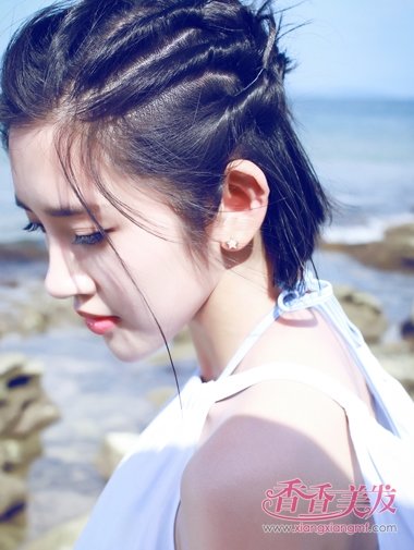 ����������̷���ǰ������ ��������Ů�����������̷�������������