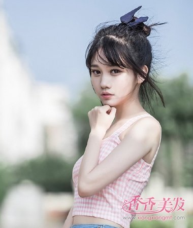 ���·���ɢ��������ͷ����ôŪ ����Ů��������ͷ��