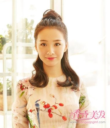 ���·���ɢ��������ͷ����ôŪ ����Ů��������ͷ��