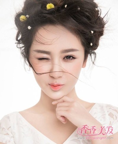 ��һ���Ů������һ�����Ů�� ���ϱ��̷�������Ůȹ������